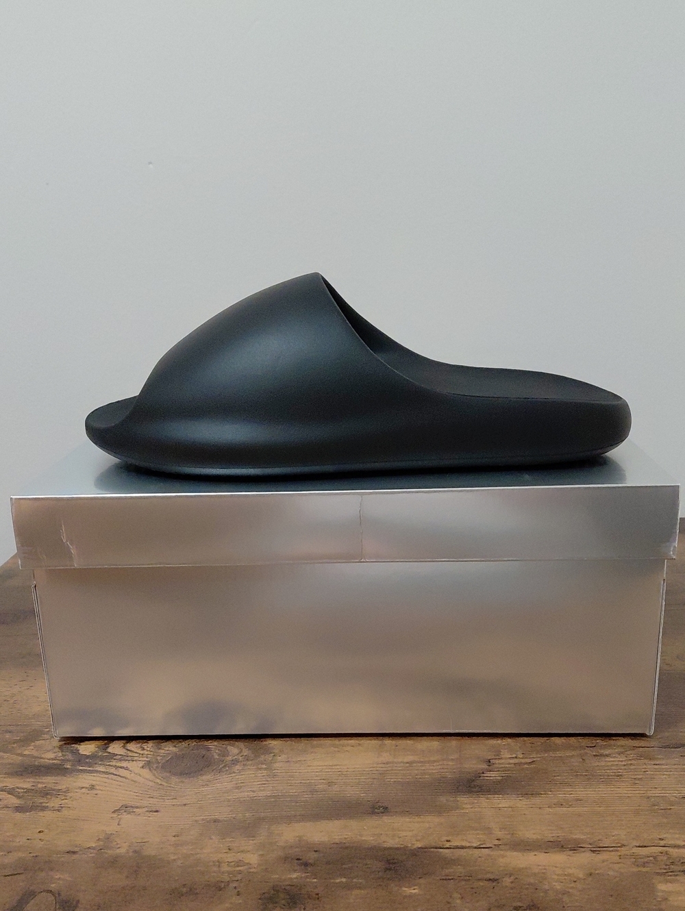 Yeezy Ys-02 Slides. Color Coal. Size 13. Tried On Indoors. Like New Condition.